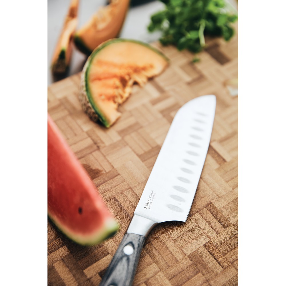 Nóż santoku VINGA Kaiser z drewnianą rękojeścią - 14 cm - zdjęcie 4