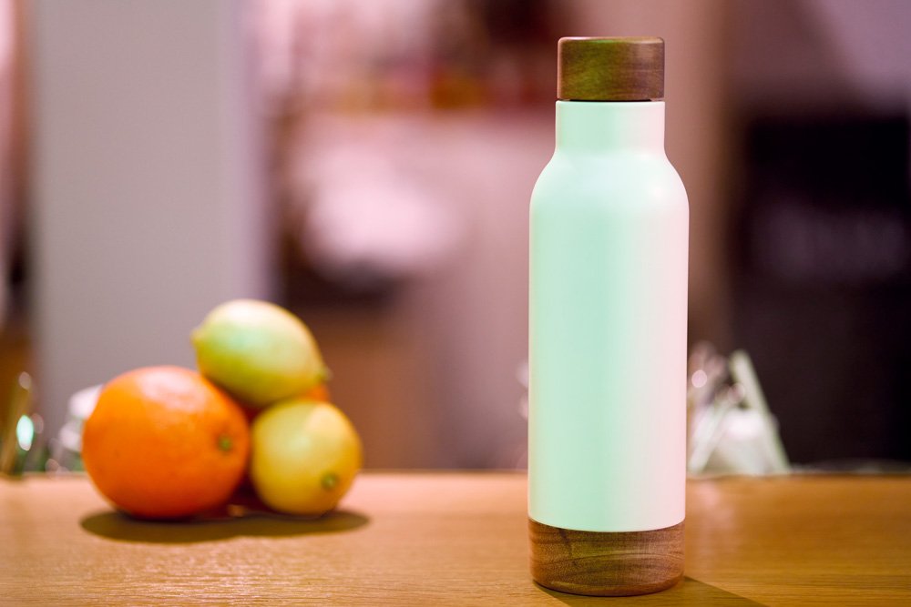 Butelka termiczna ze stali z recyklingu COTE D'AZUR 630ml - Kubki i butelki termiczne z nadrukiem logo | VEBI - zdjęcie 10